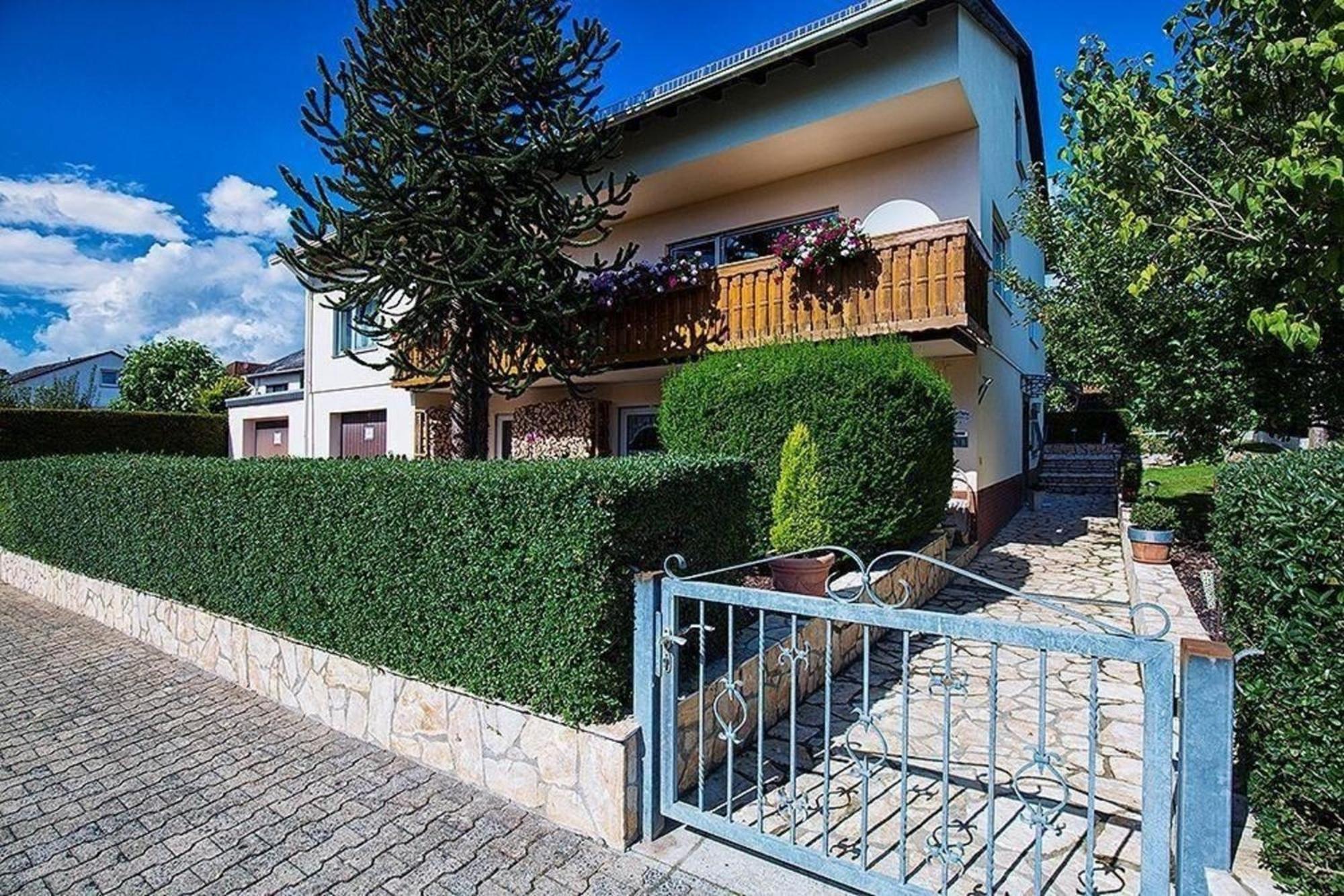 Charmantes Ferienhaus In Mensfelden Villa Hunfelden Exteriör bild